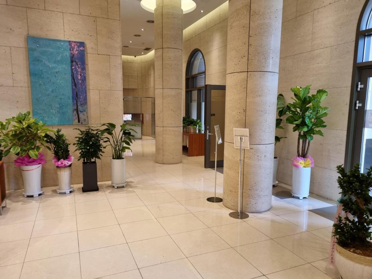Pinegrove Hotel Gimhae Екстериор снимка